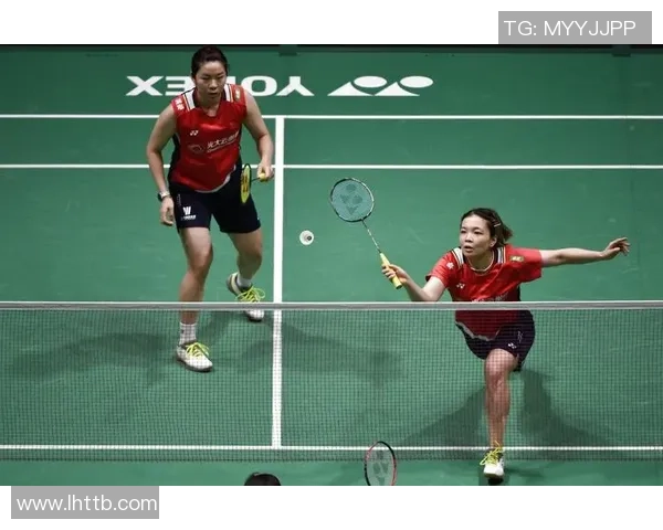 重庆羽毛球队防反策略分析及其在比赛中的得失表现 重庆羽毛球队防反策略分析及其在比赛中的得失表现