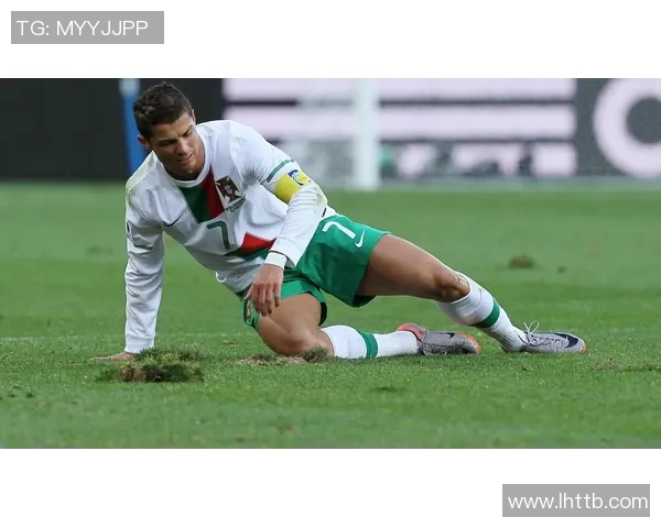 足球明星赛场精彩瞬间集锦展现球场魅力与运动员风采 足球明星赛场精彩瞬间集锦展现球场魅力与运动员风采